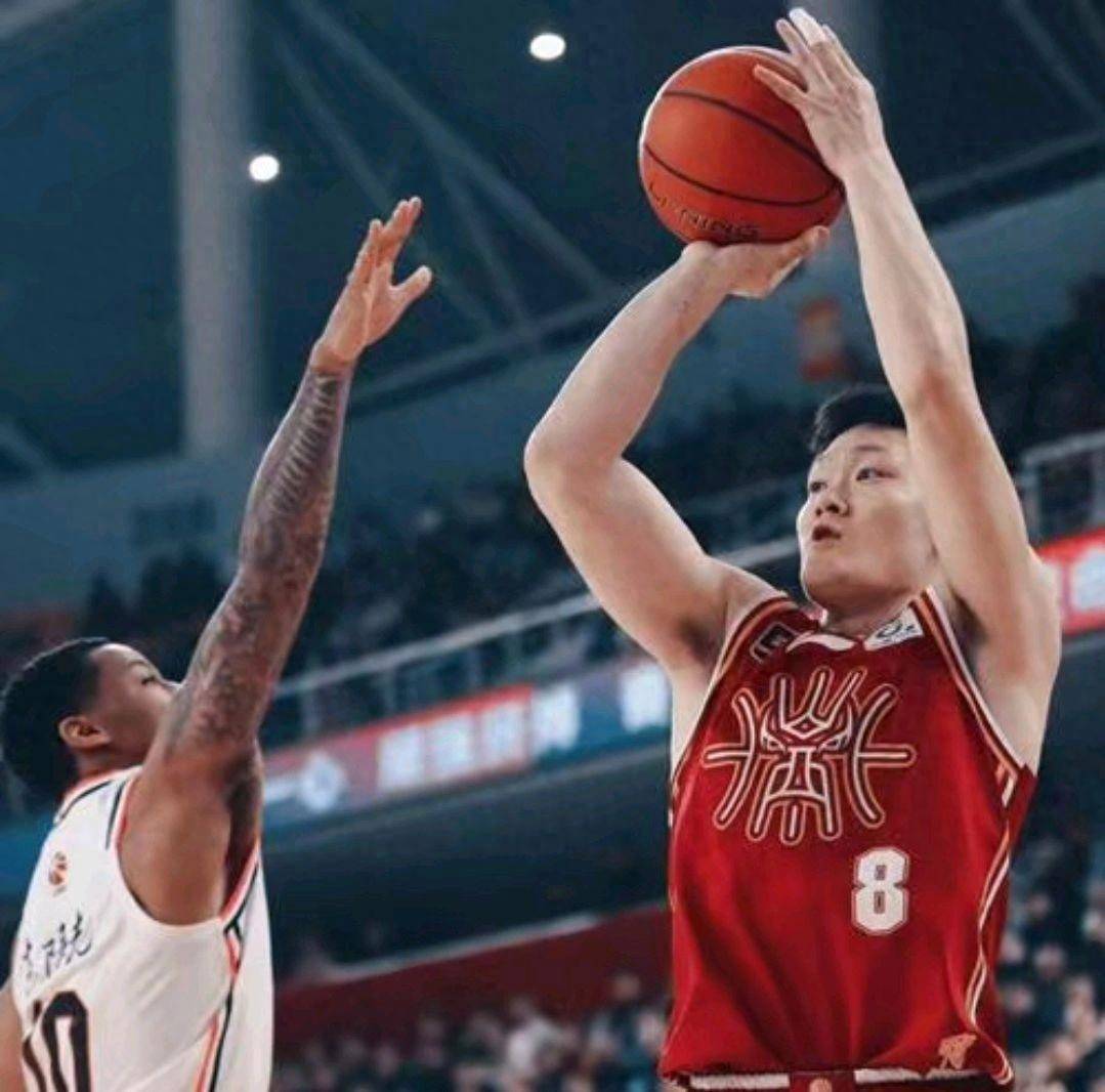 山西男篮轻松击败对手，取得胜利